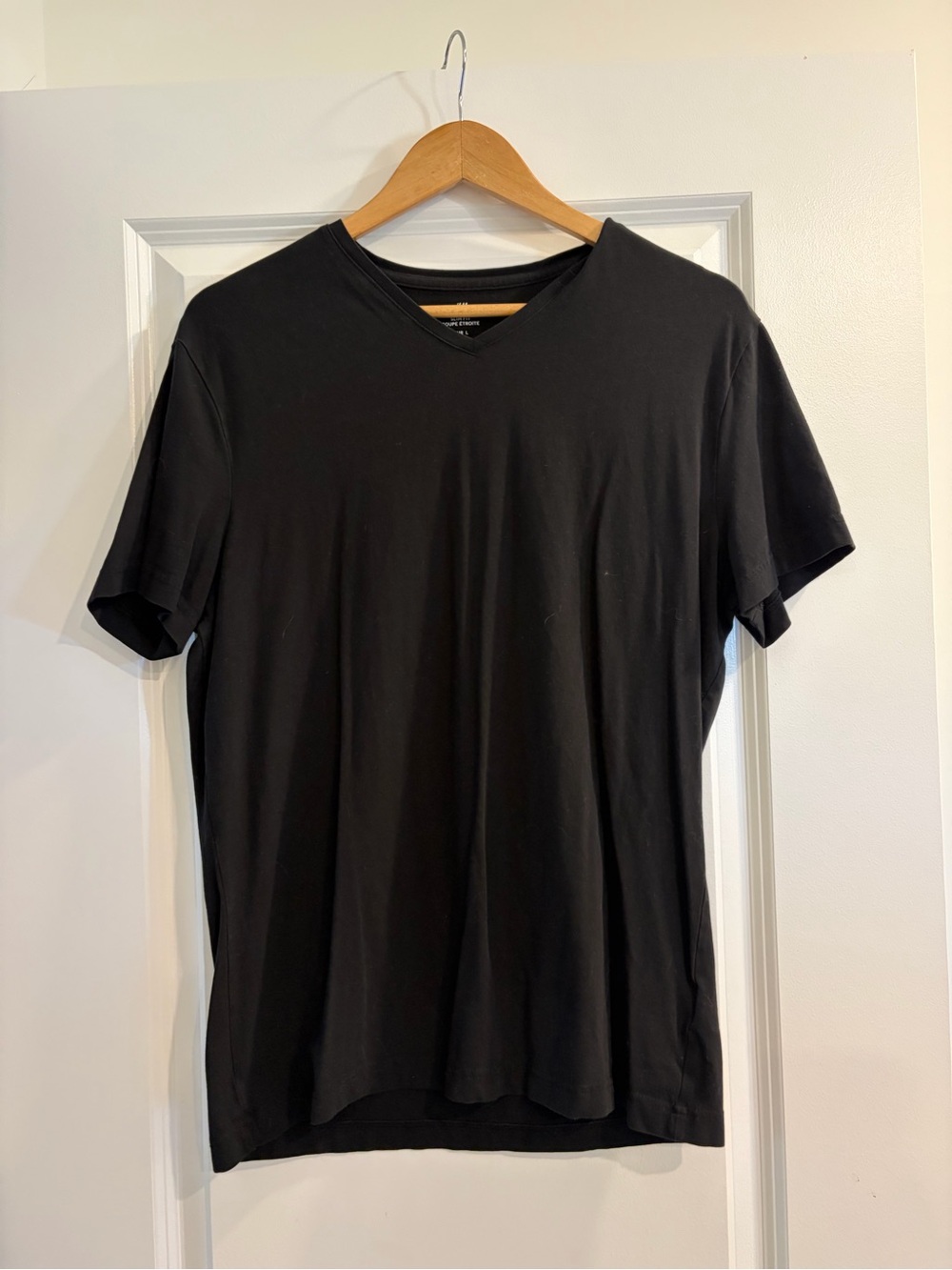 H&M Men's Black V-Neck Short Sleeve Tee